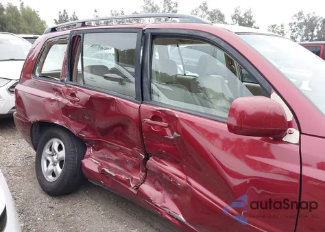 2006 Toyota Highlander from USA, damaged, VIN JTEGD21A260137189